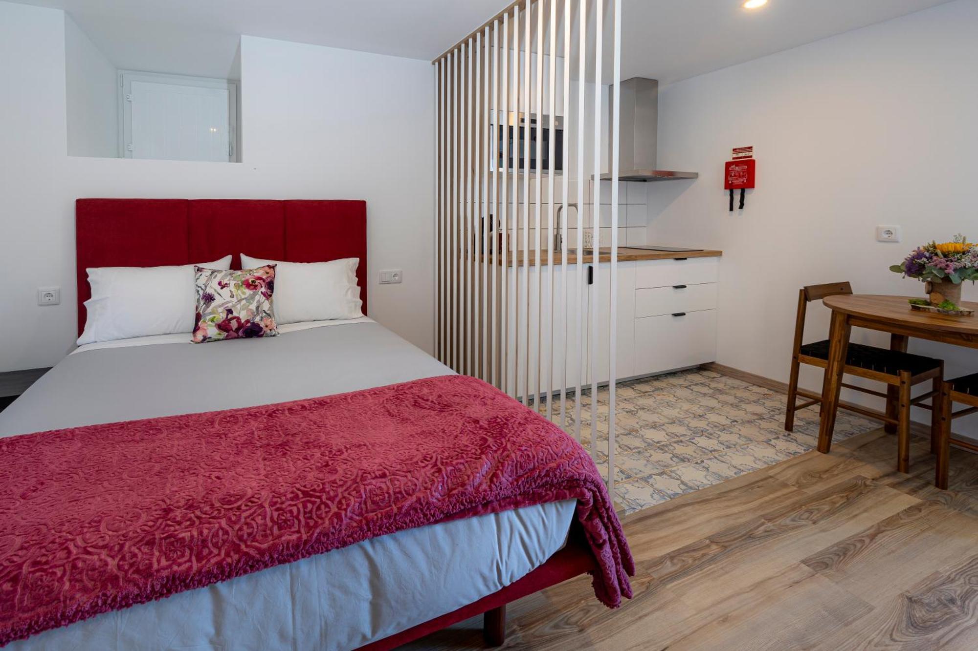 Cruzeiros Guest House, Piscina, Jacuzi, Grupos Tangil المظهر الخارجي الصورة